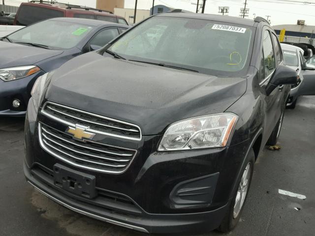 KL7CJRSB0FB064787 - 2015 CHEVROLET TRAX 1LT BLACK photo 2