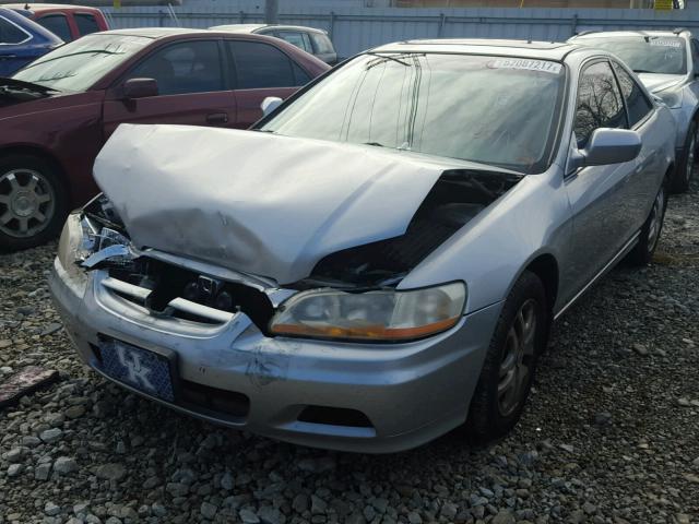 1HGCG22531A006952 - 2001 HONDA ACCORD EX SILVER photo 2