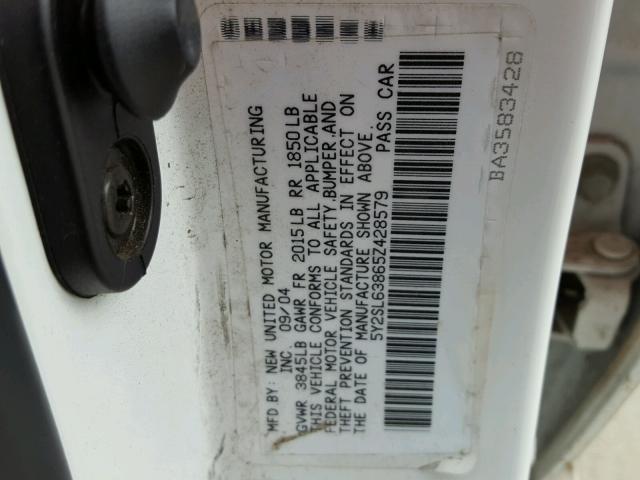 5Y2SL63865Z428579 - 2005 PONTIAC VIBE WHITE photo 10