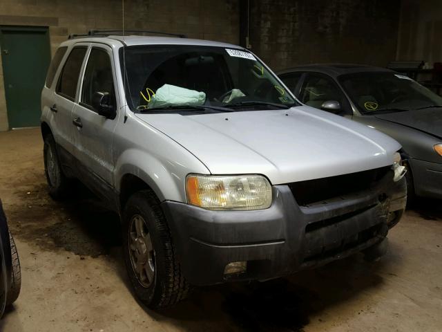 1FMYU93114KA15483 - 2004 FORD ESCAPE XLT SILVER photo 1