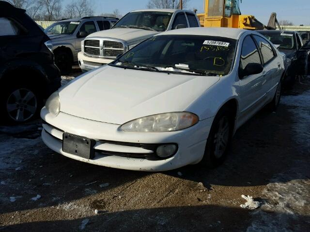 2B3HD56JXWH152121 - 1998 DODGE INTREPID WHITE photo 2