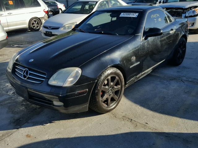 WDBKK47F8XF119876 - 1999 MERCEDES-BENZ SLK 230 KO BLACK photo 2