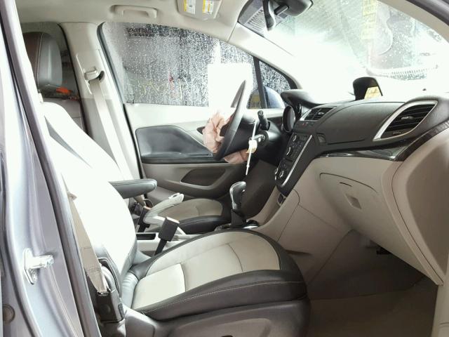 KL4CJCSB1EB691054 - 2014 BUICK ENCORE GRAY photo 5