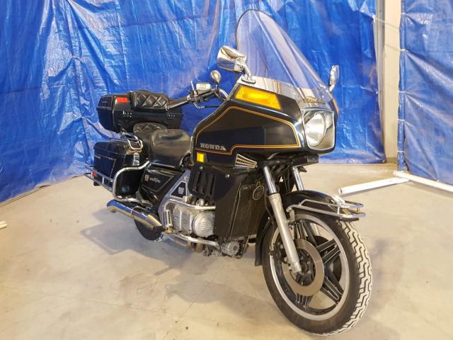 1HFSC0217BA105658 - 1981 HONDA GL1100 I GRAY photo 1