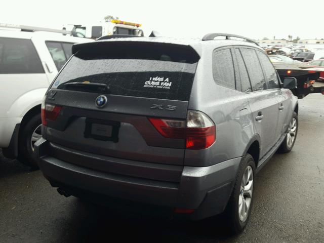 WBXPC93409WJ25554 - 2009 BMW X3 XDRIVE3 GRAY photo 4