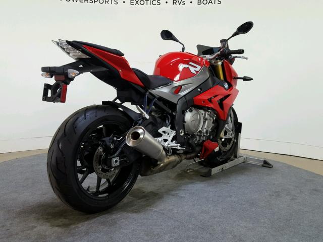 WB10D1203GZ696704 - 2016 BMW S 1000 R RED photo 8