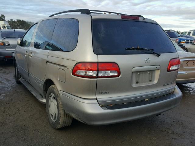 4T3ZF13C62U462918 - 2002 TOYOTA SIENNA LE BEIGE photo 3