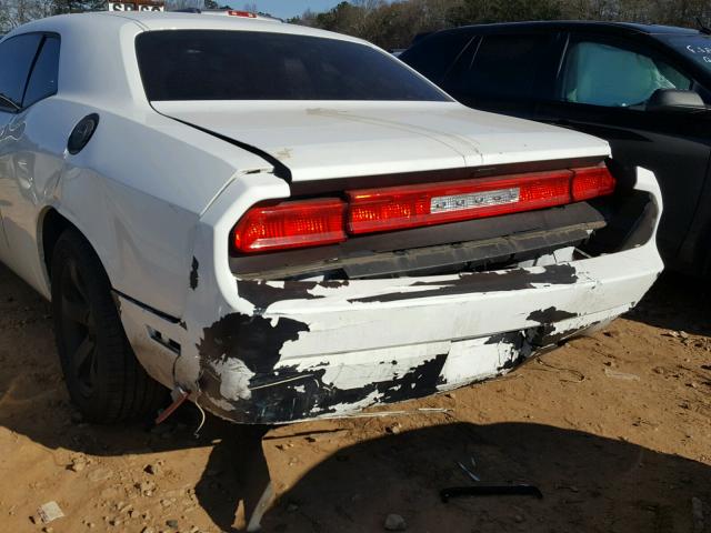 2C3CDYAG4EH270318 - 2014 DODGE CHALLENGER WHITE photo 9