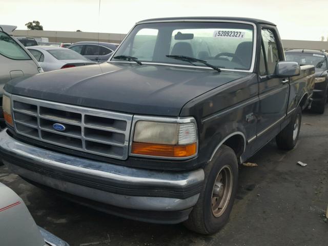 2FTDF15Y2SCA59485 - 1995 FORD F150 BLACK photo 2