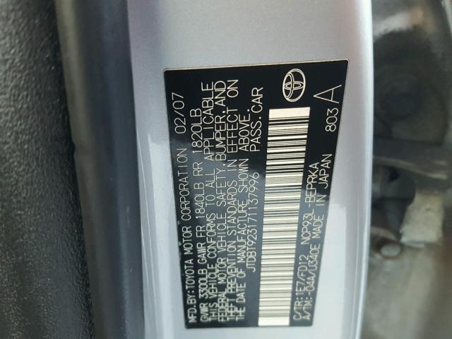 JTDBT923171137996 - 2007 TOYOTA YARIS SILVER photo 10