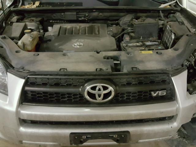 2T3RK4DV9BW037674 - 2011 TOYOTA RAV4 SPORT SILVER photo 7