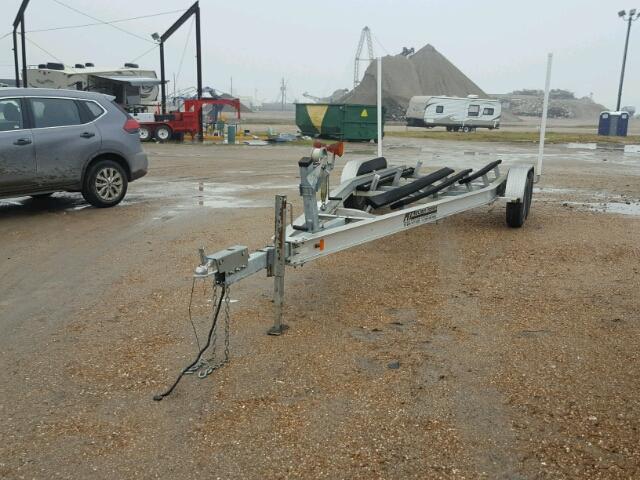 4LYBA2621EH002789 - 2014 BOAT TRAILER SILVER photo 3