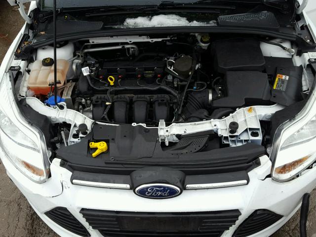 1FADP3F27DL367723 - 2013 FORD FOCUS SE WHITE photo 7