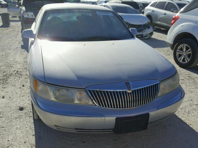 1LNHM97V3YY930688 - 2000 LINCOLN CONTINENTA SILVER photo 9