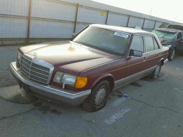 WDBCA35D0JA376778 - 1988 MERCEDES-BENZ 420 SEL BURGUNDY photo 2