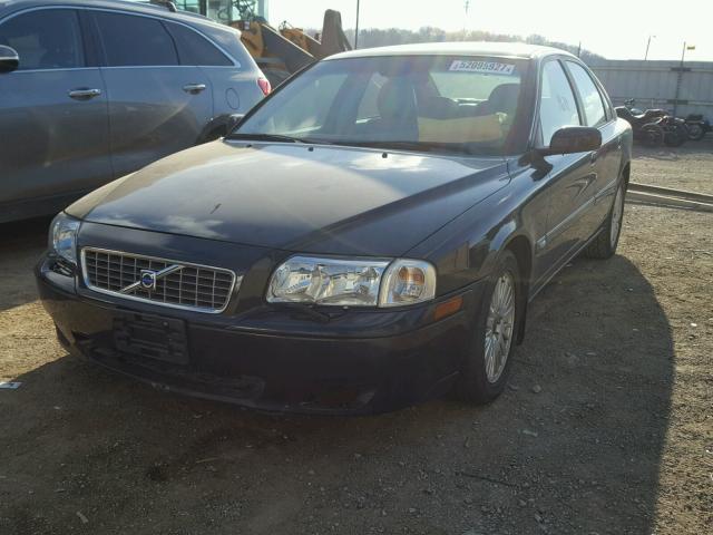 YV1TS92D541351105 - 2004 VOLVO S80 BLACK photo 2