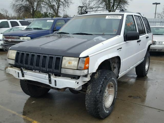 1J4GZ58S9PC562103 - 1993 JEEP GRAND CHER WHITE photo 2