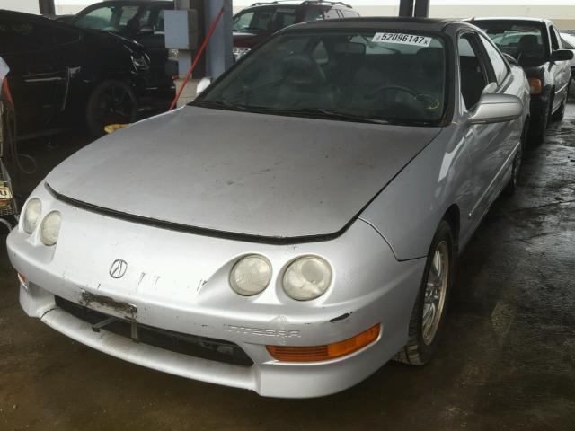 JH4DC4466YS013736 - 2000 ACURA INTEGRA GS SILVER photo 2