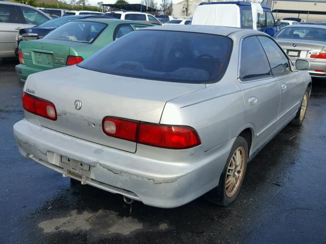 JH4DB7659YS000410 - 2000 ACURA INTEGRA LS SILVER photo 4