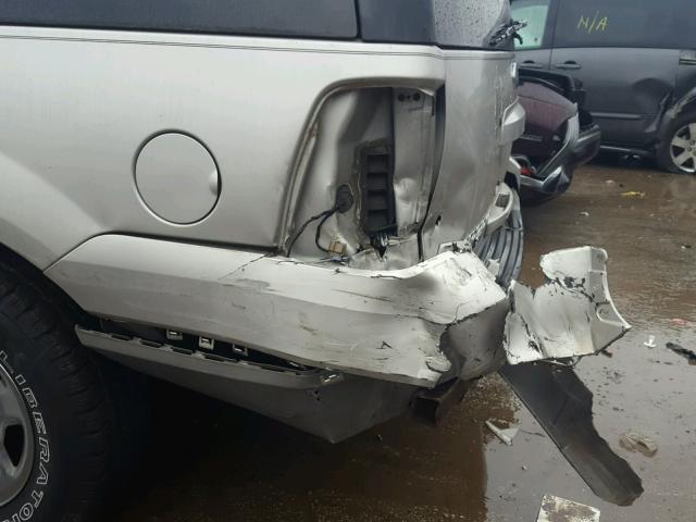 1FMPU16L43LA85238 - 2003 FORD EXPEDITION SILVER photo 9