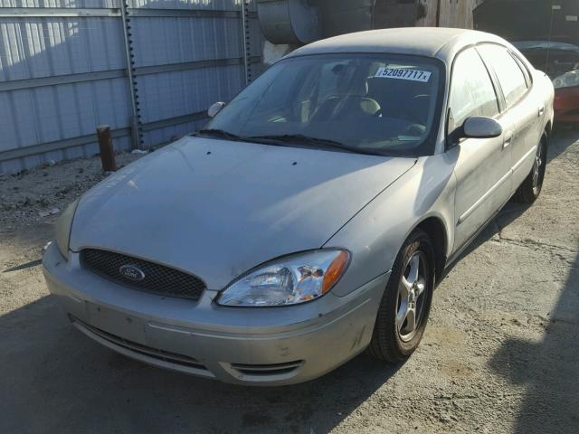 1FAHP53U14A116131 - 2004 FORD TAURUS SE BEIGE photo 2