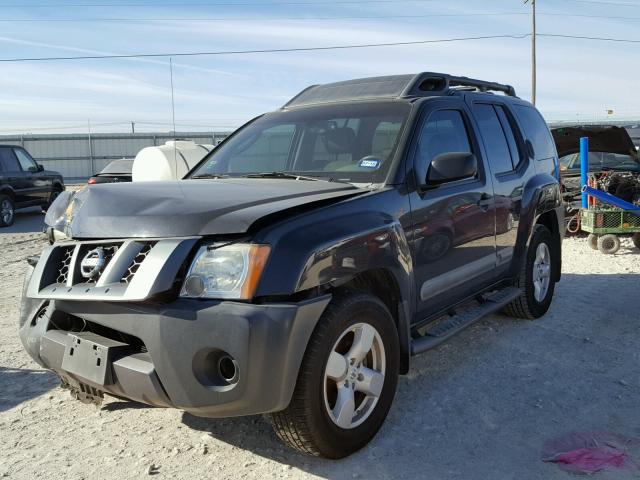 5N1AN08U05C653037 - 2005 NISSAN XTERRA OFF GRAY photo 2