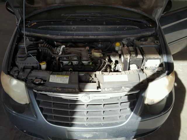 2A4GP44R46R753341 - 2006 CHRYSLER TOWN & COU GREEN photo 7