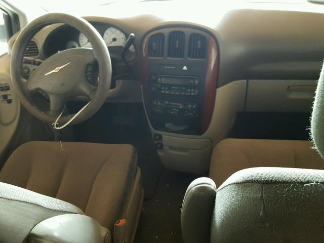 2A4GP44R46R753341 - 2006 CHRYSLER TOWN & COU GREEN photo 9