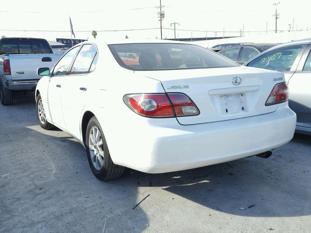 JTHBF30G320059292 - 2002 LEXUS ES 300 WHITE photo 3