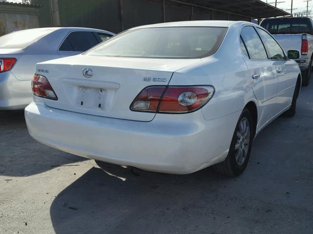 JTHBF30G320059292 - 2002 LEXUS ES 300 WHITE photo 4