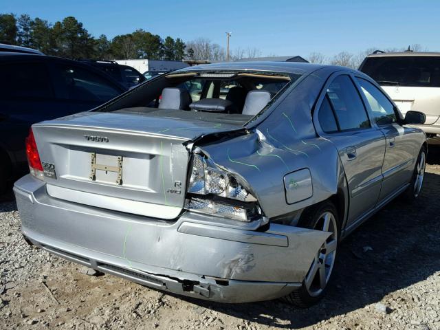 YV1RH527462516070 - 2006 VOLVO S60 R 银色 照片 4
