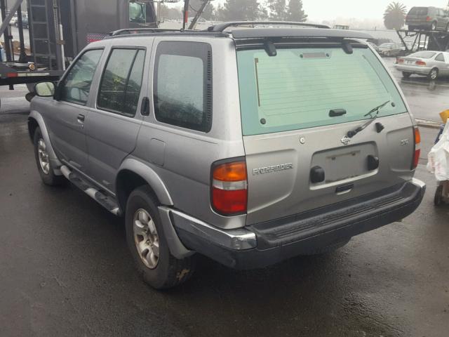 JN8AR05Y8XW311406 - 1999 NISSAN PATHFINDER SILVER photo 3