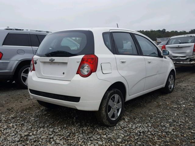 KL1TD6DE7AB048697 - 2010 CHEVROLET AVEO LS WHITE photo 4