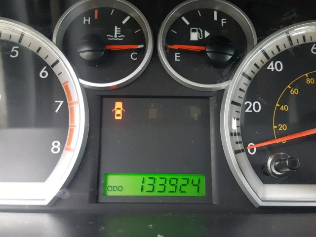 KL1TD6DE7AB048697 - 2010 CHEVROLET AVEO LS WHITE photo 8