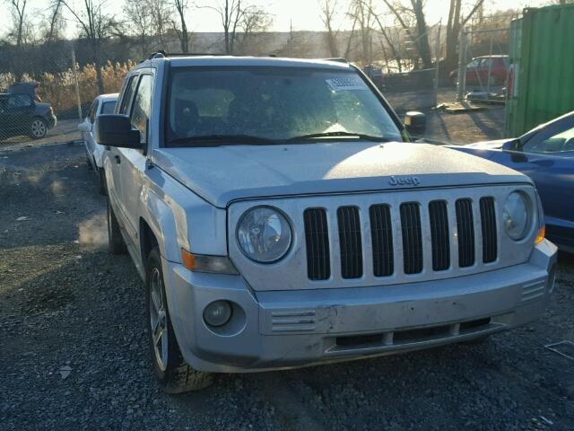 1J8FF48W87D267035 - 2007 JEEP PATRIOT LI SILVER photo 1