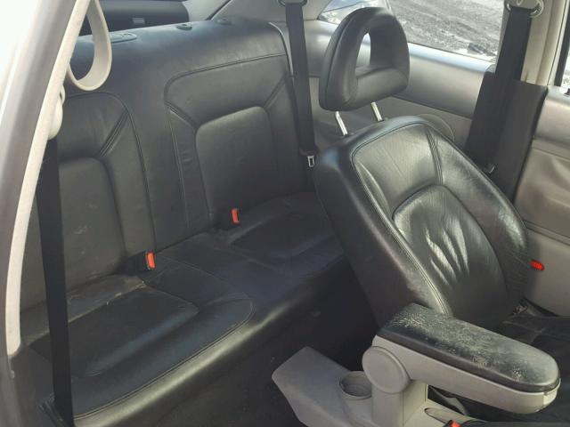 3VWDD21C0YM430725 - 2000 VOLKSWAGEN NEW BEETLE 银色 照片 6