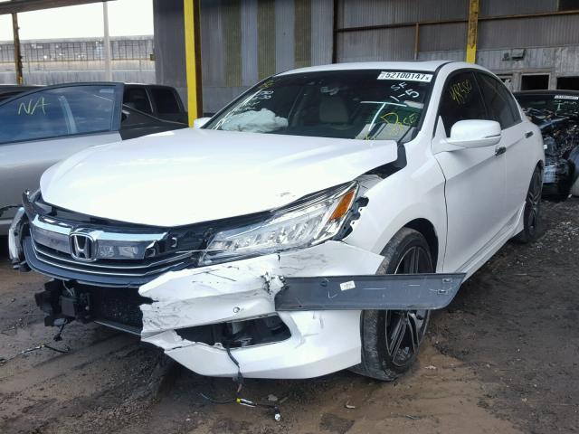 1HGCR3F97GA013022 - 2016 HONDA ACCORD TOU WHITE photo 2