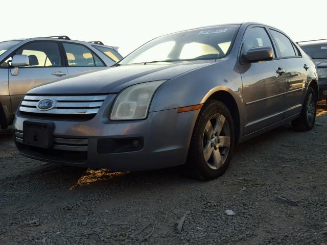 3FAFP07146R241272 - 2006 FORD FUSION SE GRAY photo 2