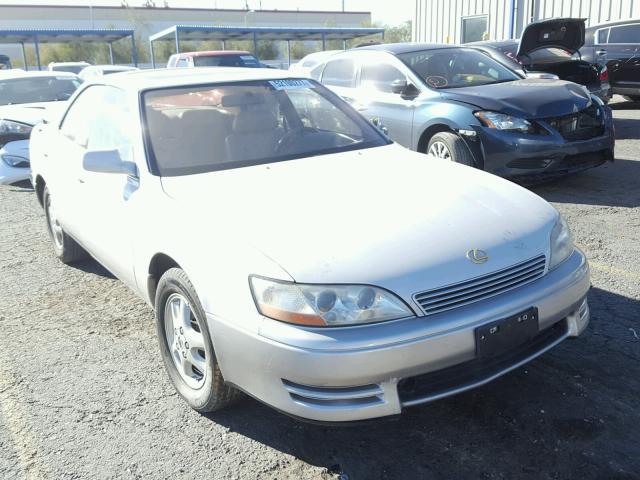 JT8GK13T0R0064877 - 1994 LEXUS ES 300 WHITE photo 1