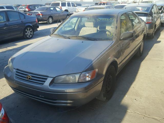 4T1BG22KXVU073774 - 1997 TOYOTA CAMRY CE BROWN photo 2