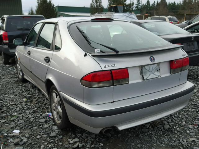 YS3DF58KXY2026410 - 2000 SAAB 9-3 SE SILVER photo 3