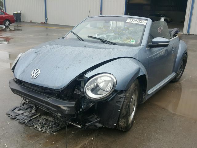 3VW507AT7GM813167 - 2016 VOLKSWAGEN BEETLE S/S 蓝色 照片 2