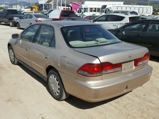 JHMCG65532C022431 - 2002 HONDA ACCORD LX GOLD photo 3