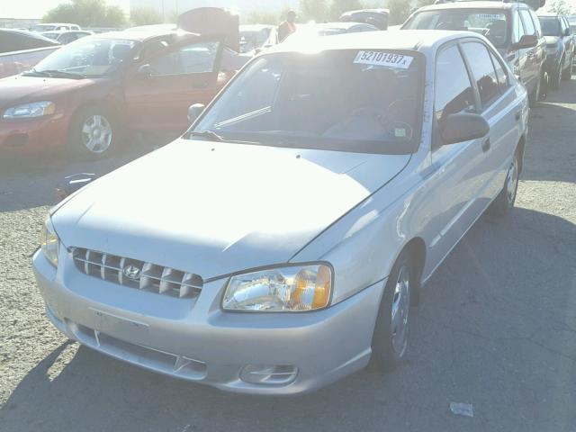 KMHCG45C22U283544 - 2002 HYUNDAI ACCENT GL SILVER photo 2