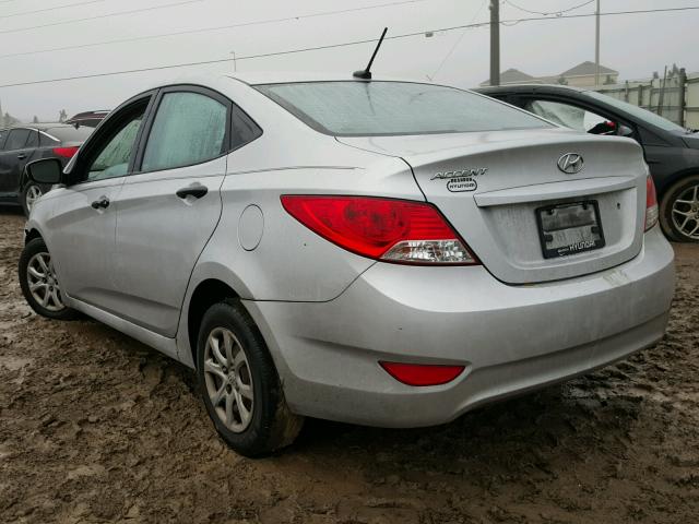 KMHCT4AE0CU055868 - 2012 HYUNDAI ACCENT GLS SILVER photo 3