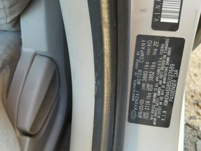 KMHDN46D85U127689 - 2005 HYUNDAI ELANTRA GL GOLD photo 10