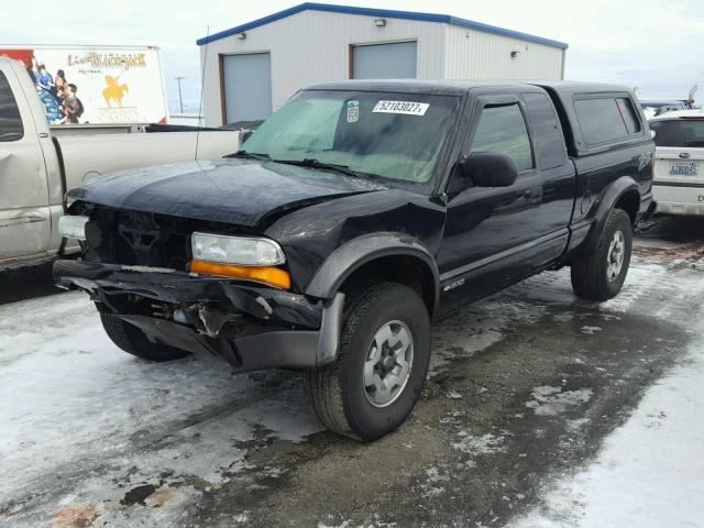 1GCCT19W928224857 - 2002 CHEVROLET S TRUCK S1 BLACK photo 2