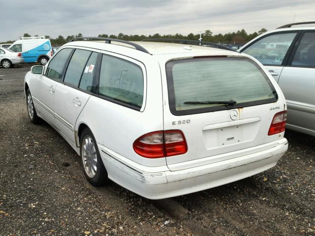 WDBJH82J62X068250 - 2002 MERCEDES-BENZ E 320 4MAT WHITE photo 3