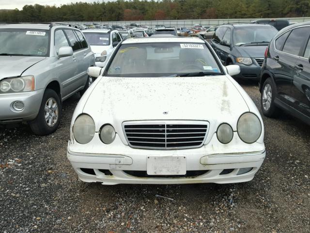 WDBJH82J62X068250 - 2002 MERCEDES-BENZ E 320 4MAT WHITE photo 9