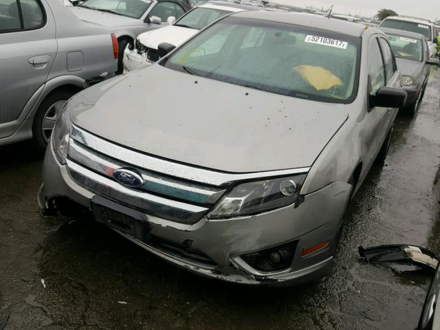 3FADP0L31AR388737 - 2010 FORD FUSION HYB SILVER photo 2